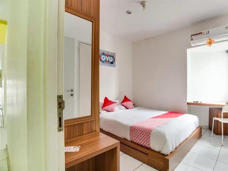 Oyo 3247 Afira Rooms Aeropolis Tangerang Dış mekan fotoğraf